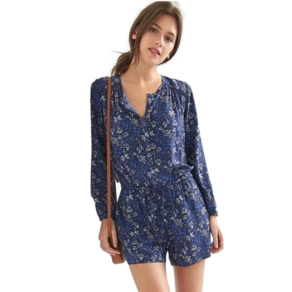 𝅺GAP Long Sleeve Shorts Romper with Pockets Size S - Picture 1 of 10